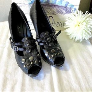 Anne Michelle Black Studded Peep-Toe Heels| 9